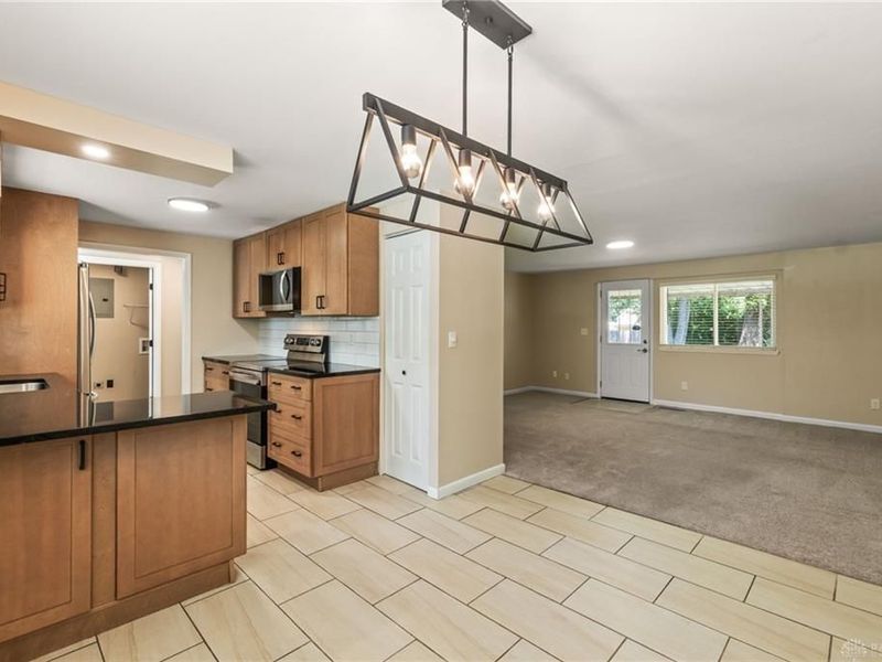 6515 Lemans Lane, Huber Heights, OH 45424 Photo 14