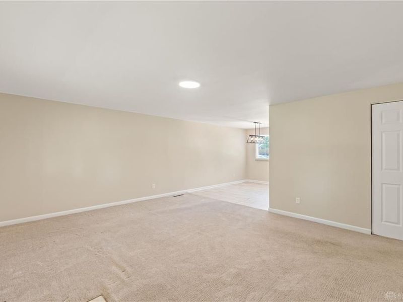 6515 Lemans Lane, Huber Heights, OH 45424 Photo 16