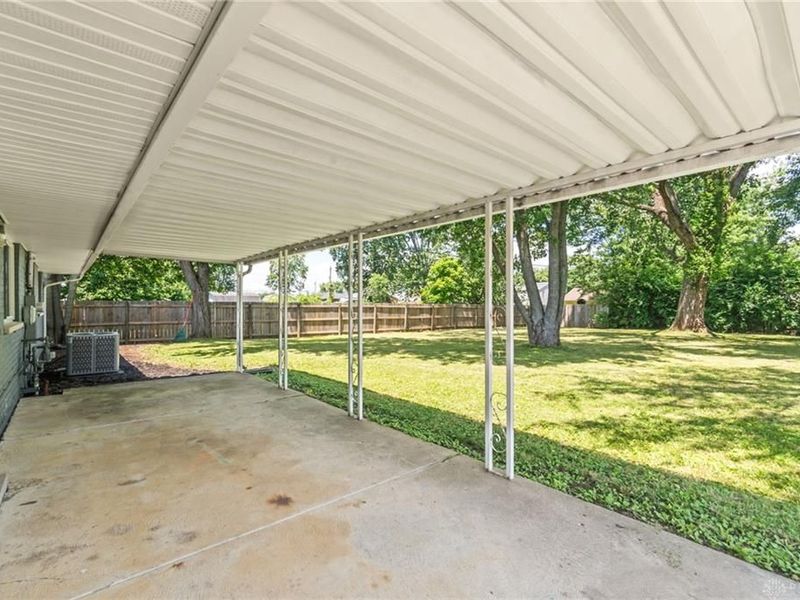 6515 Lemans Lane, Huber Heights, OH 45424 Photo 32