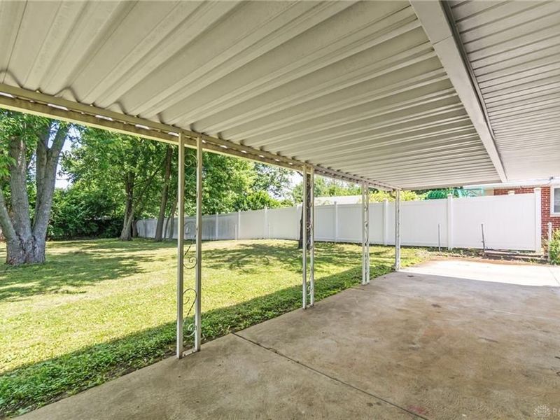6515 Lemans Lane, Huber Heights, OH 45424 Photo 33