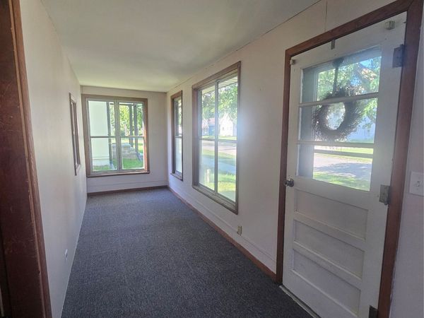 513 3rd Street, Perry, IA 50220