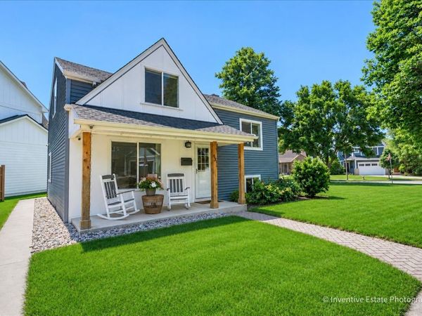 331 W Hillside Avenue , Elmhurst, IL 60126