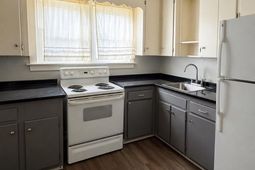 4409 Colonial Drive  photo 4