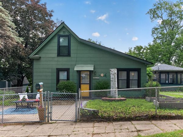 517 Sidney Street E, Saint Paul, MN 55107