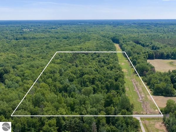 1999 Ryan Road, Caro, MI 48723