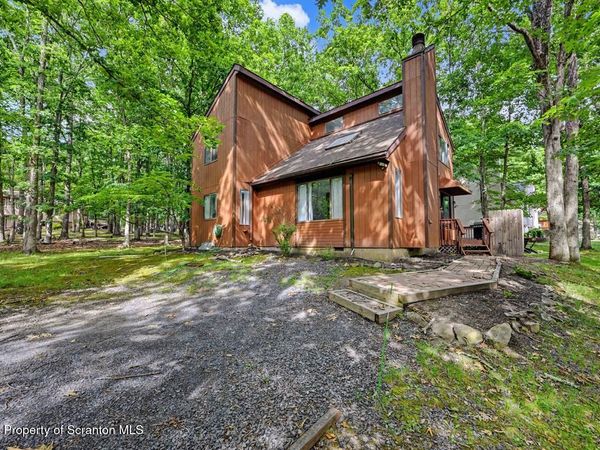 314 Hyland Drive , East Stroudsburg, PA 18301
