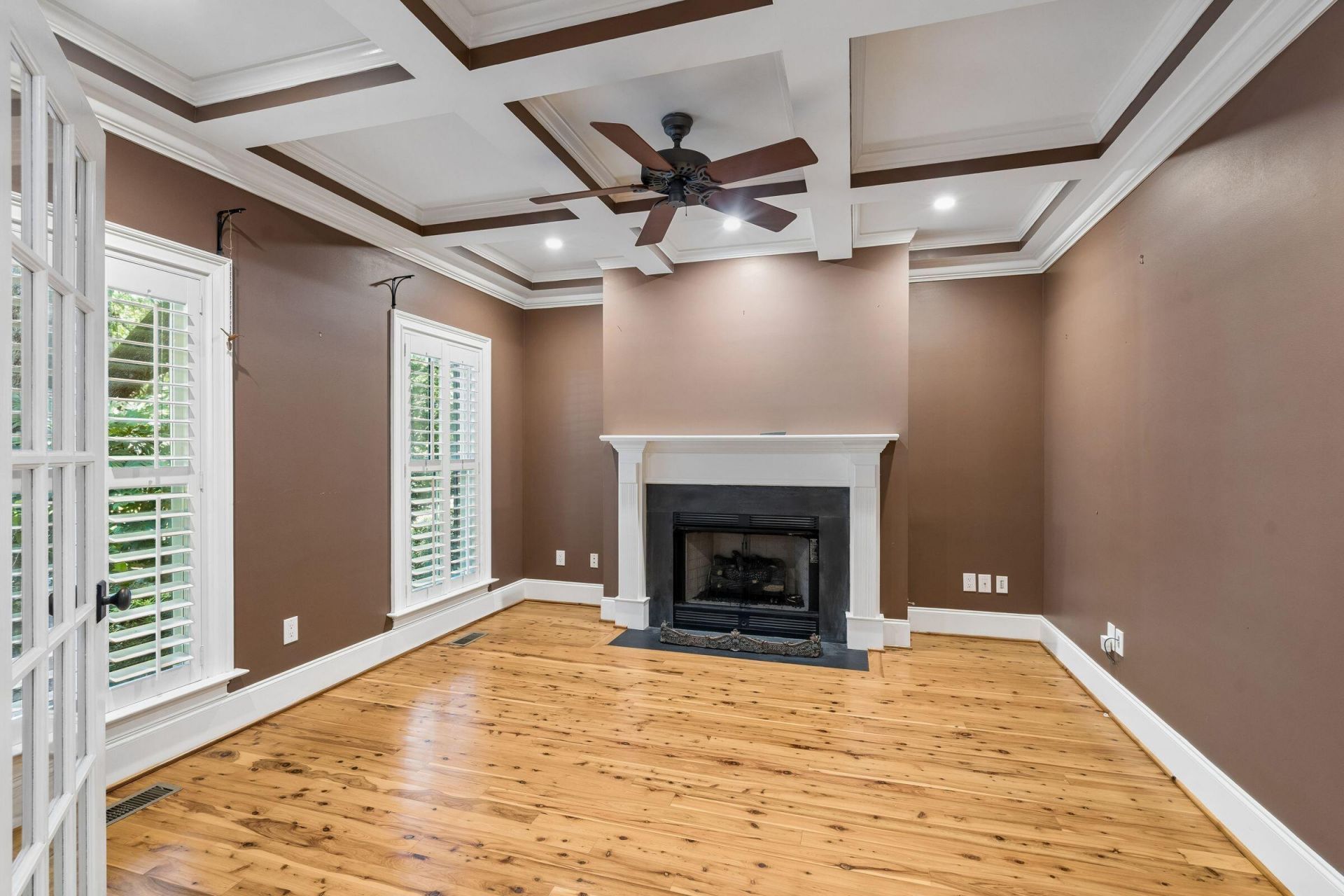 4799 Marshwood Drive Photo 9