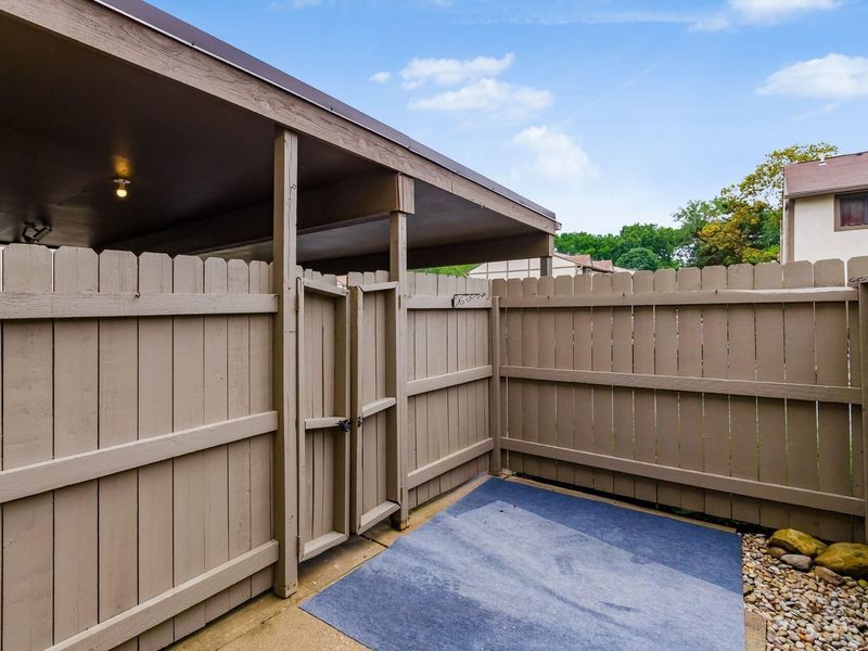 3238 Summertime Court, Unit 14, Columbus, OH 43221 Photo 23