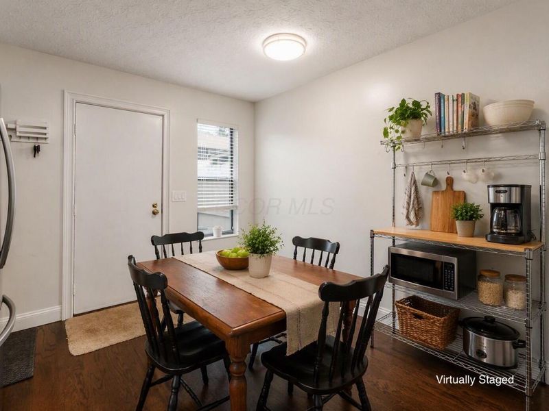 3238 Summertime Court, Unit 14, Columbus, OH 43221 Photo 8
