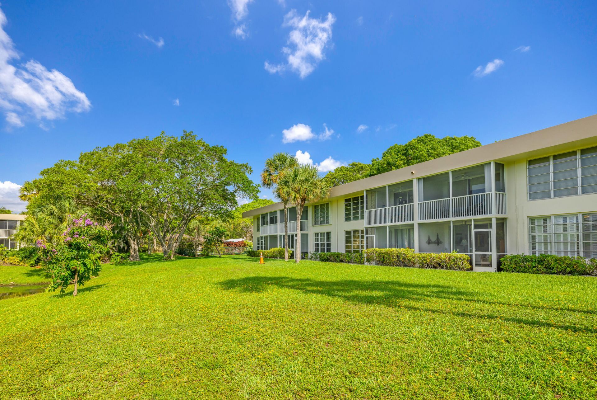 3621 Oaks Clubhouse Dr. Drive, Unit 104, Pompano Beach, FL 33069 Photo
