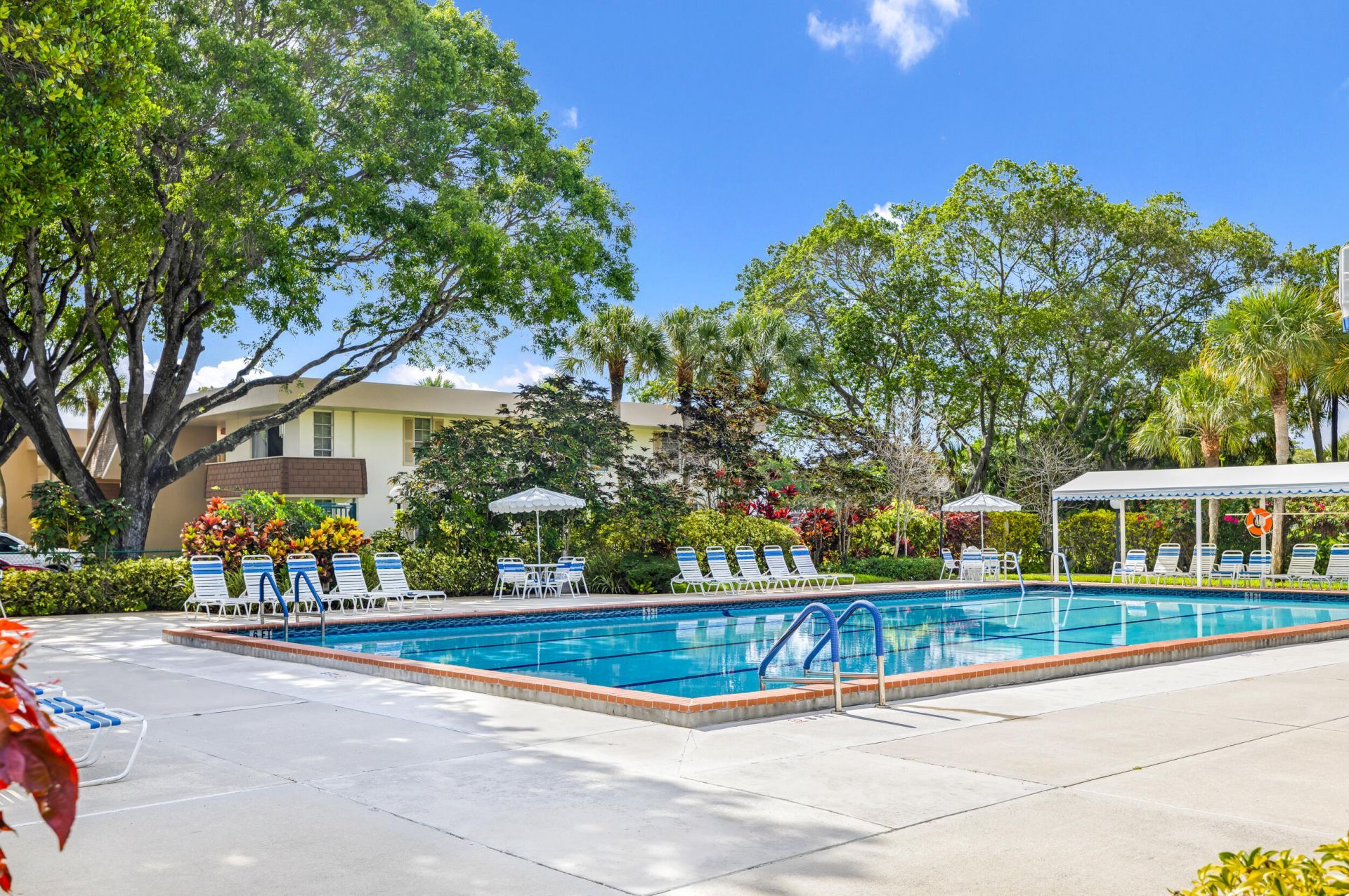 3621 Oaks Clubhouse Dr. Drive, Unit 104, Pompano Beach, FL 33069 Photo