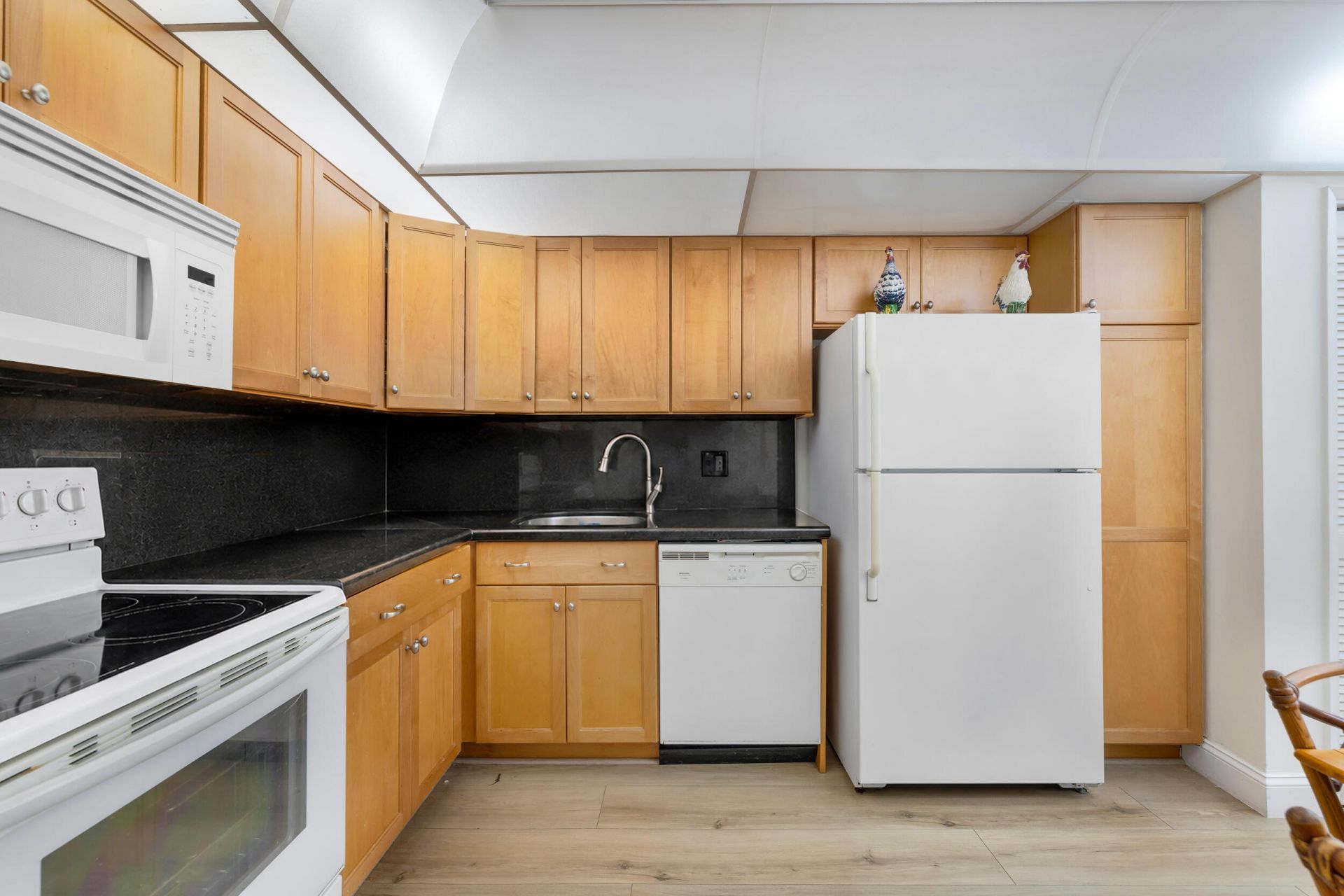 3621 Oaks Clubhouse Dr. Drive, Unit 104, Pompano Beach, FL 33069 Photo