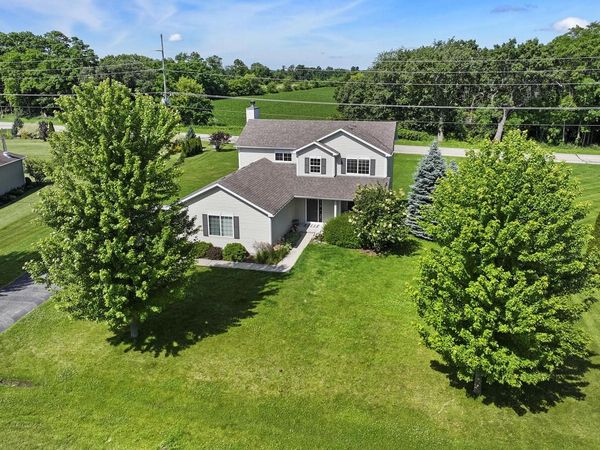 436 Ashley DRIVE, Williams Bay, WI 53191
