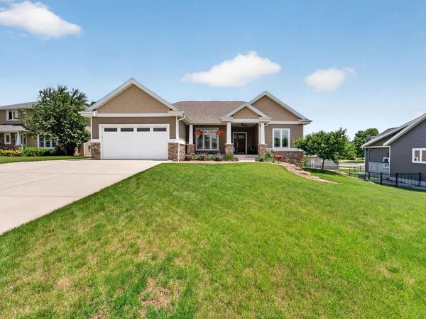280 Drumlin Circle, Oregon, WI 53575