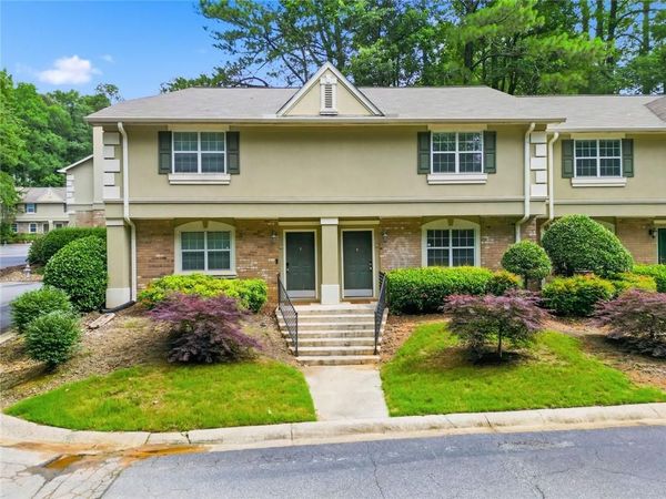 6900 Roswell Road , Unit L2, Sandy Springs, GA 30328