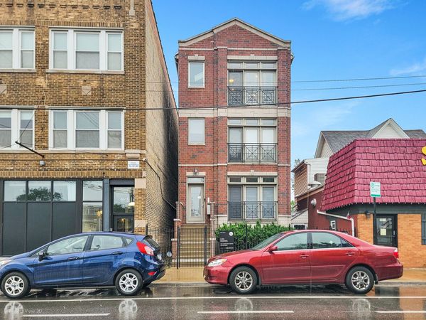 5617 W Lawrence Avenue, Unit 3, Chicago, IL 60630