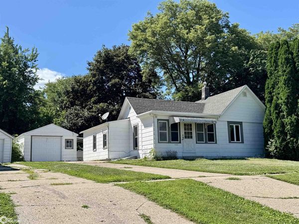 1115 N Clark Street, Carroll, IA 51401