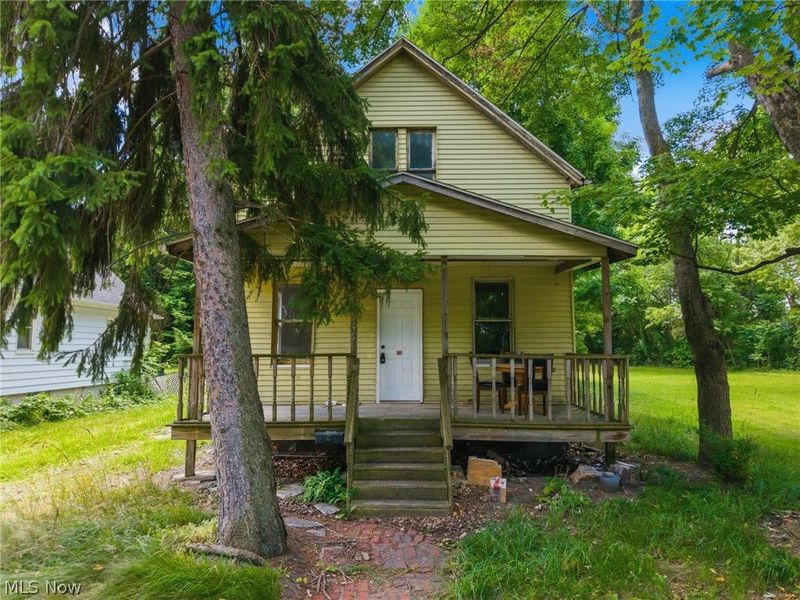 146 Albert Street NE, Warren, OH 44483 Photo 1