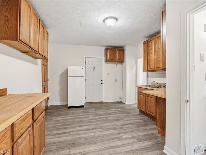 146 Albert Street NE, Warren, OH 44483 Photo 10