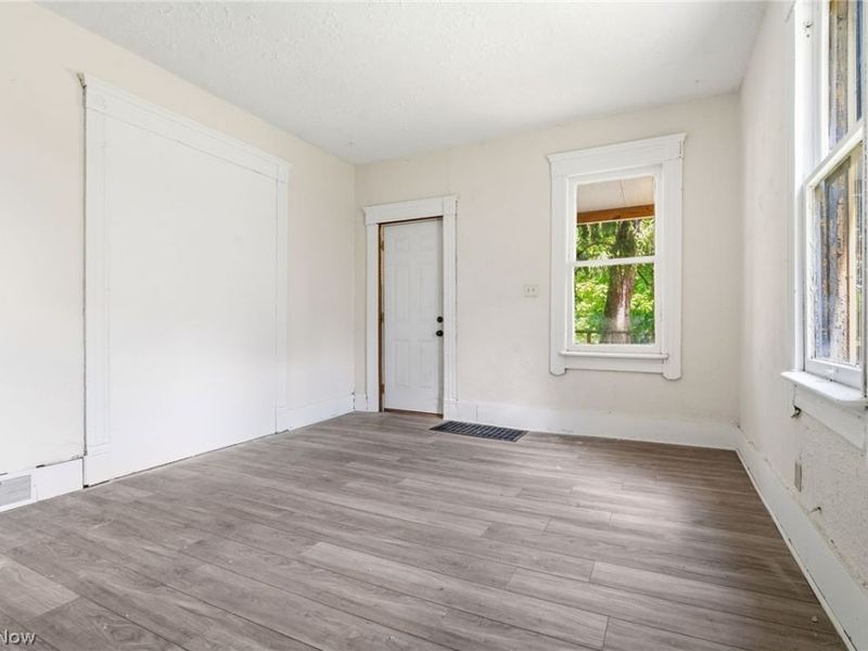 146 Albert Street NE, Warren, OH 44483 Photo 6