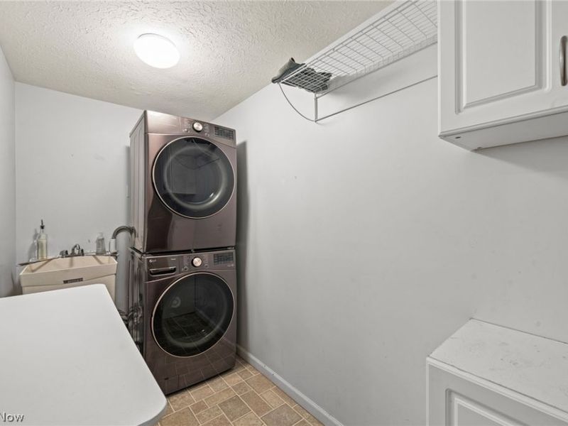 560 Marvis Drive, Bay Village, OH 44140 Photo 18