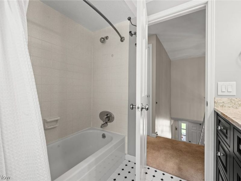 560 Marvis Drive, Bay Village, OH 44140 Photo 31