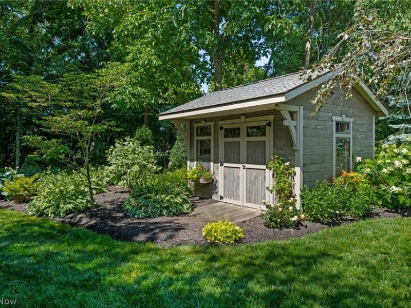 560 Marvis Drive, Bay Village, OH 44140 Photo 39