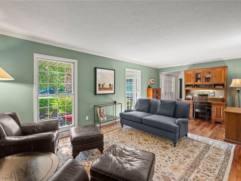 560 Marvis Drive, Bay Village, OH 44140 Photo 4