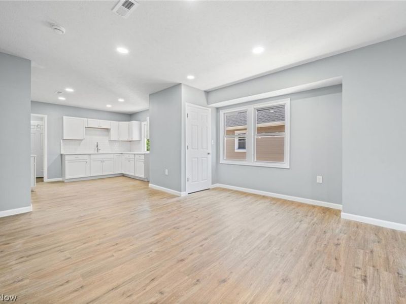 3925 Riverside Avenue , Cleveland, OH 44109 Photo 24