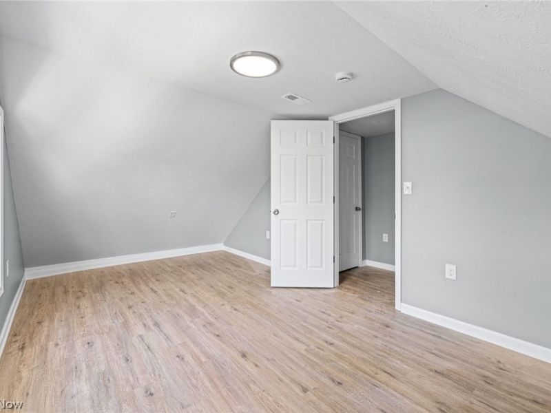 3925 Riverside Avenue , Cleveland, OH 44109 Photo 39