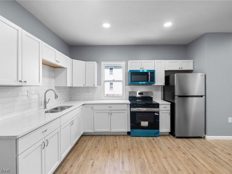 3929 Riverside Avenue , Cleveland, OH 44109 Photo 12