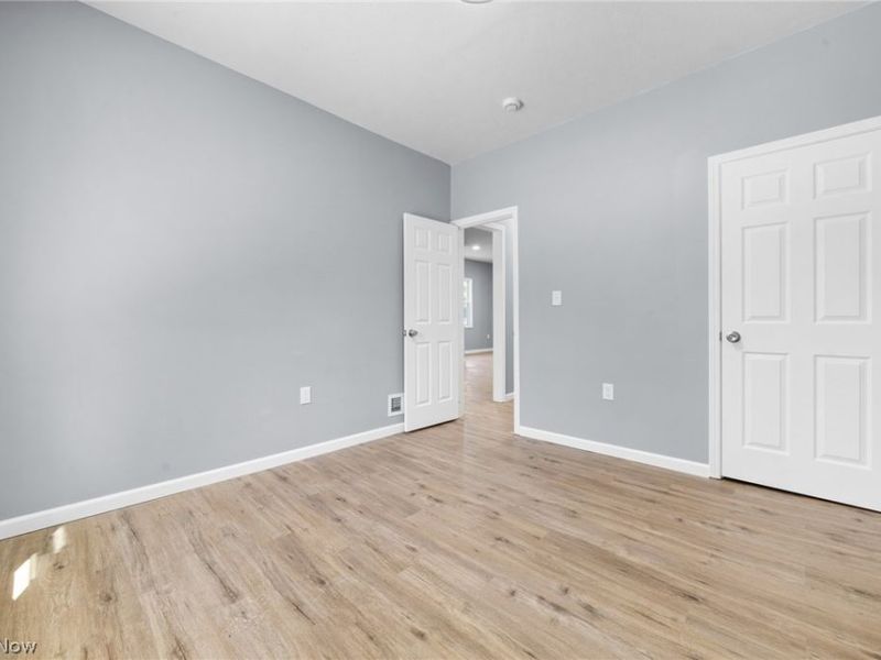 3929 Riverside Avenue , Cleveland, OH 44109 Photo 18