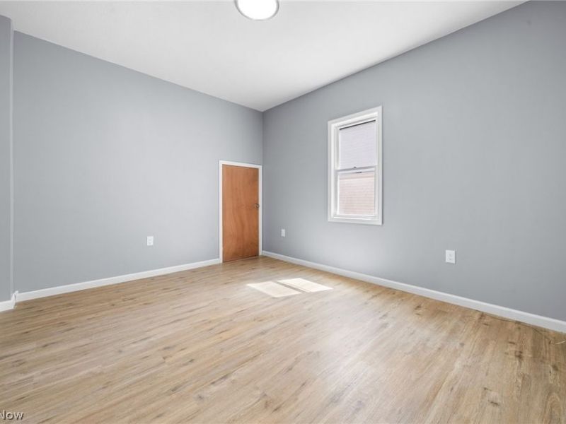 3929 Riverside Avenue , Cleveland, OH 44109 Photo 19