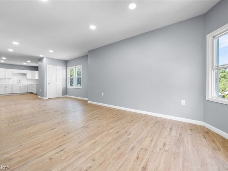 3929 Riverside Avenue , Cleveland, OH 44109 Photo 26