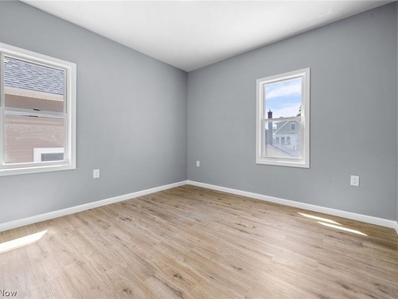 3929 Riverside Avenue , Cleveland, OH 44109 Photo 32