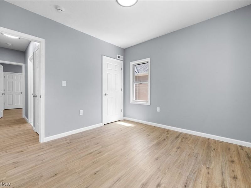 3929 Riverside Avenue , Cleveland, OH 44109 Photo 33
