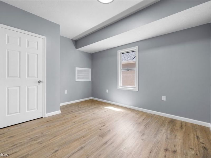 3929 Riverside Avenue , Cleveland, OH 44109 Photo 34