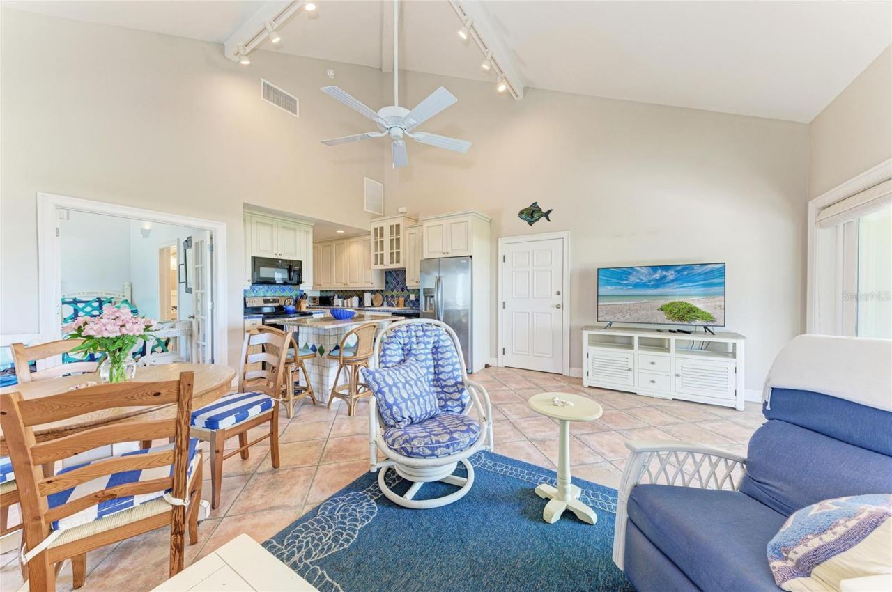101 Palm Avenue, Unit 4, Anna Maria, FL 34216 Photo