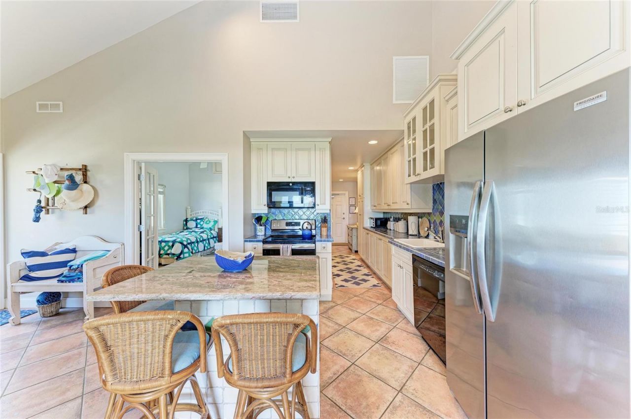 101 Palm Avenue, Unit 4, Anna Maria, FL 34216 Photo