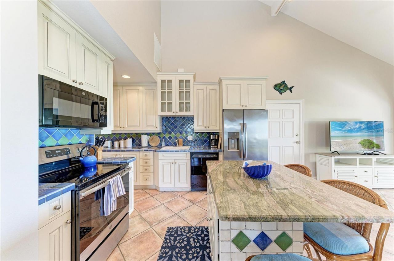 101 Palm Avenue, Unit 4, Anna Maria, FL 34216 Photo