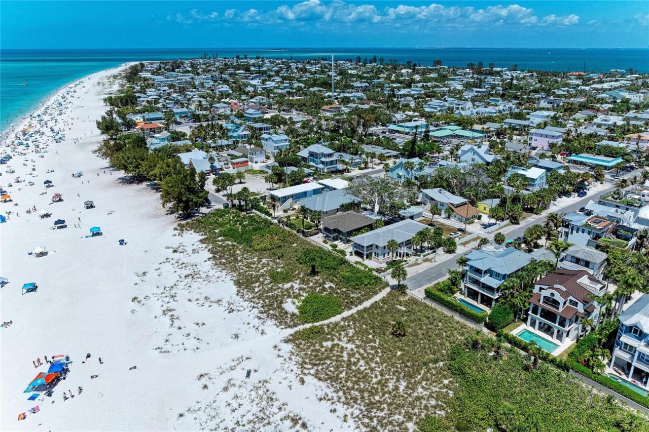 101 Palm Avenue, Unit 4, Anna Maria, FL 34216 Photo