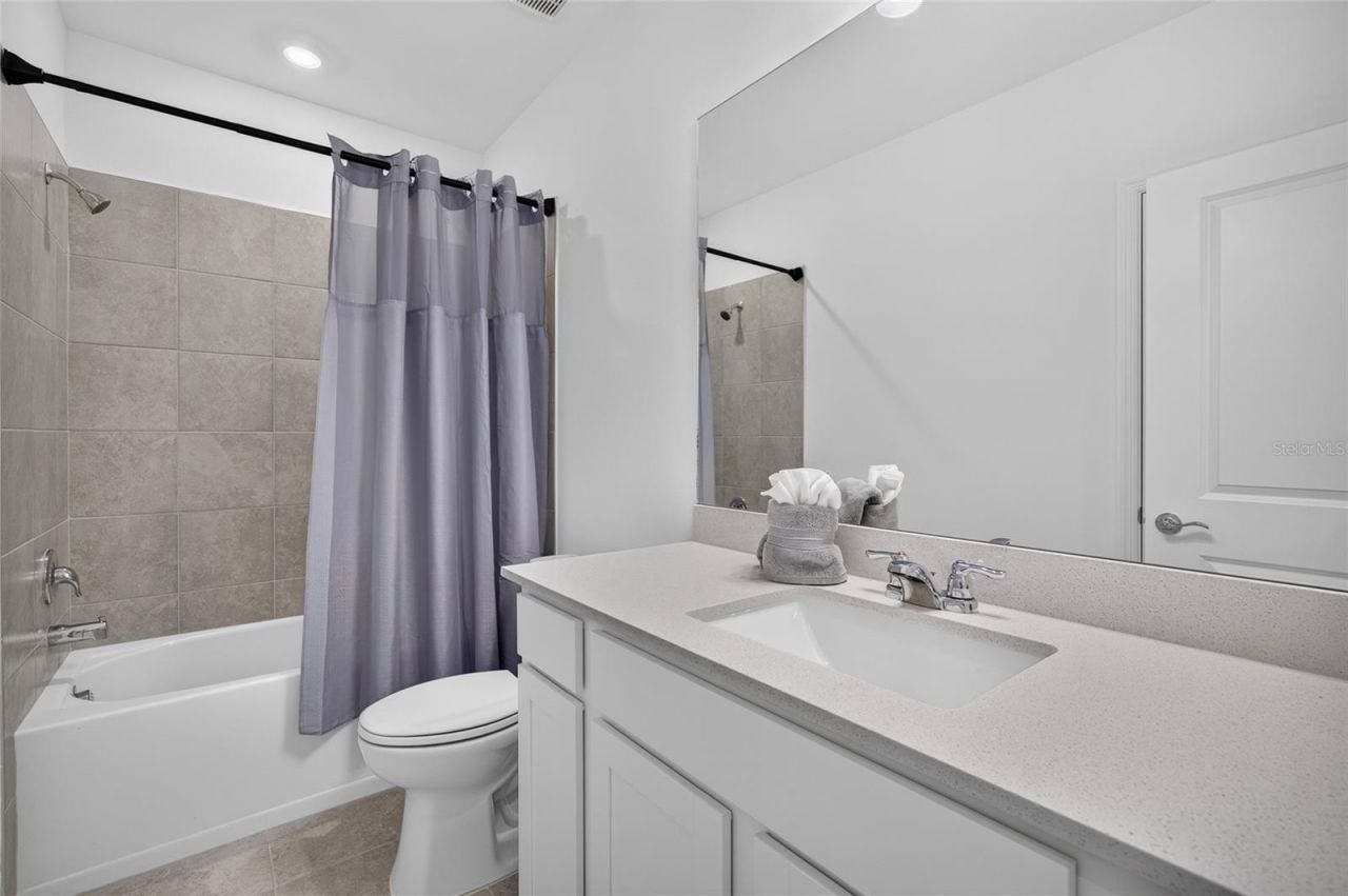 6492 Silverstar Drive, Sarasota, FL 34240 Photo