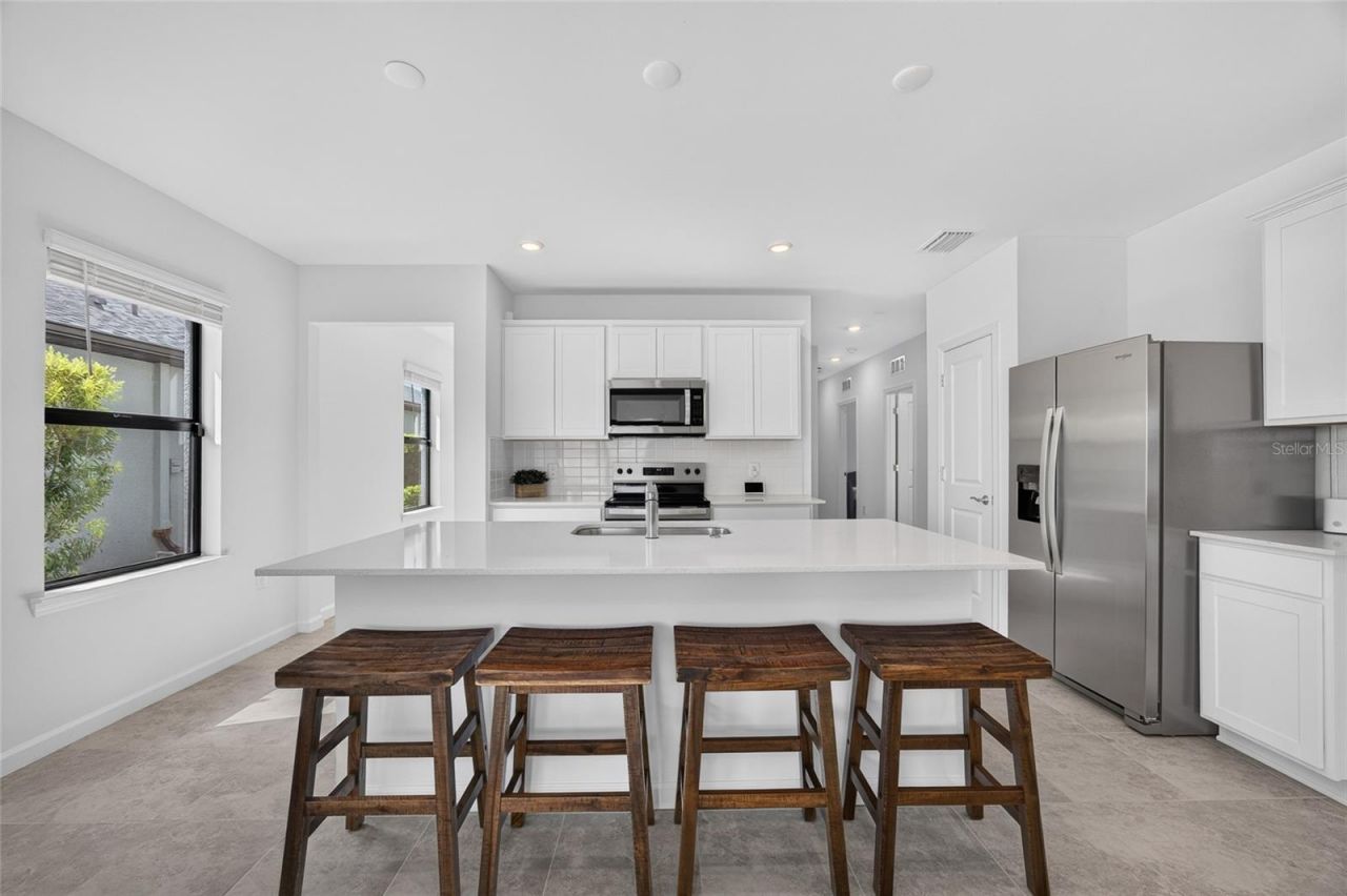 6492 Silverstar Drive, Sarasota, FL 34240 Photo