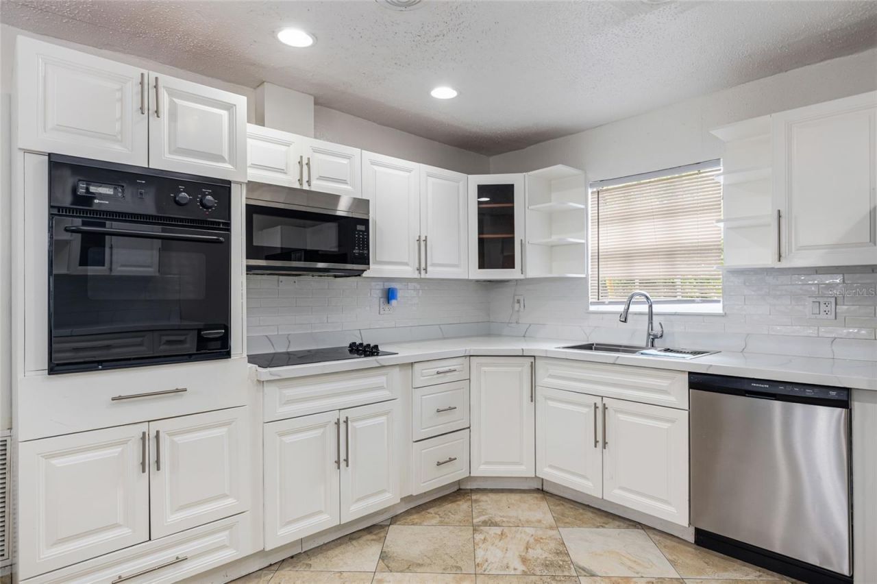 24 NW 42nd Terrace , Plantation, FL 33317 Photo
