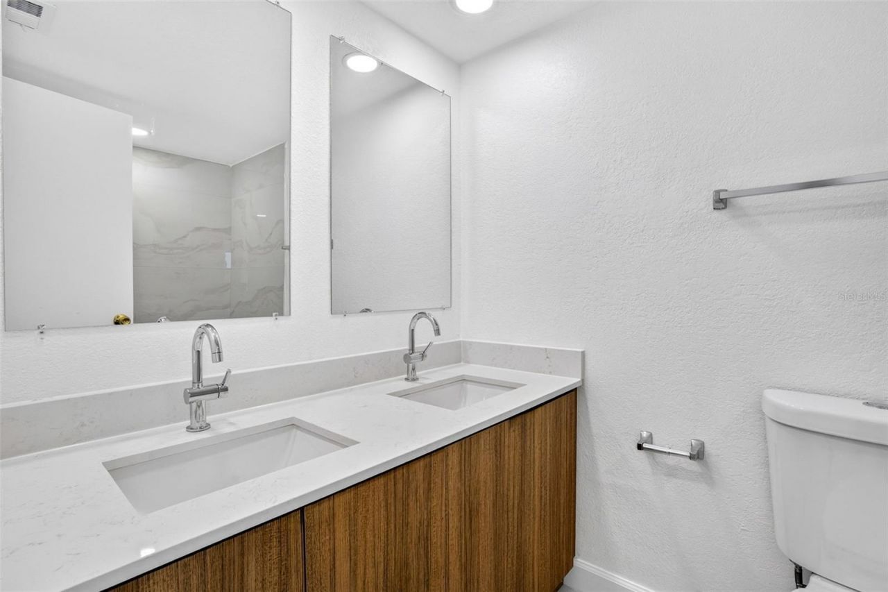5095 Bay Street Ne, Unit 310, Saint Petersburg, FL 33703 Photo