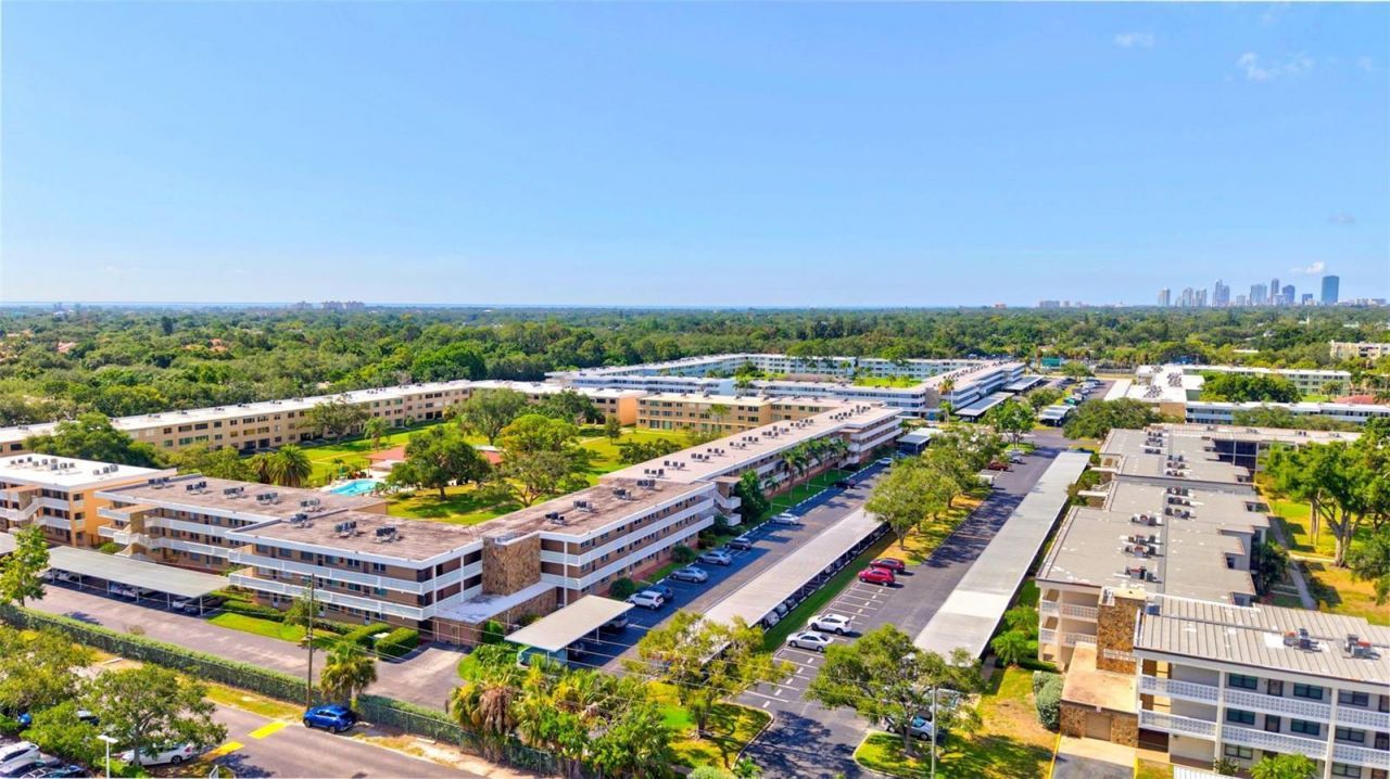 5095 Bay Street Ne, Unit 310, Saint Petersburg, FL 33703 Photo