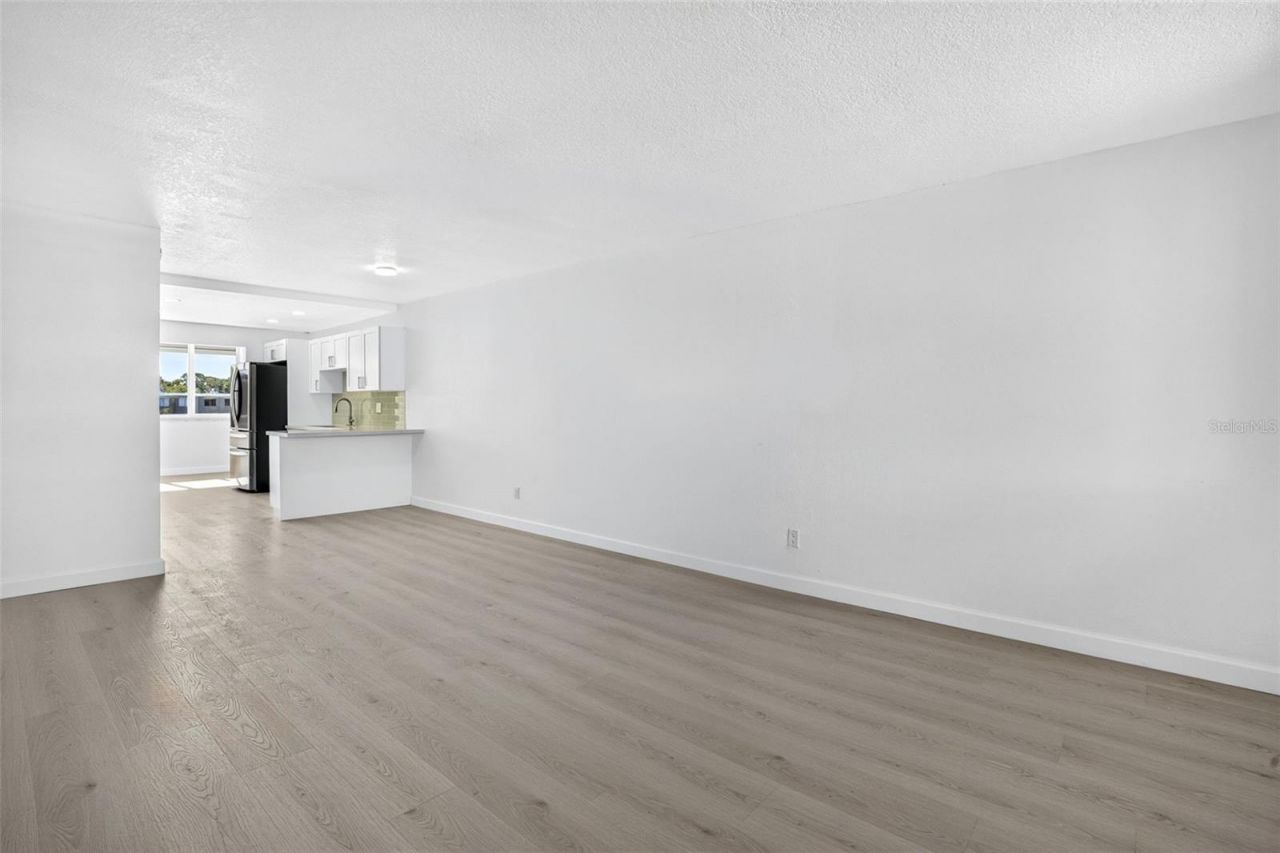 5095 Bay Street Ne, Unit 310, Saint Petersburg, FL 33703 Photo
