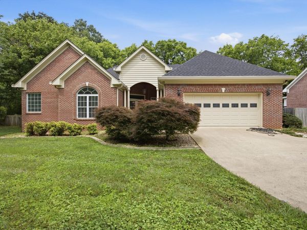 4833 Hampshire Place, Hixson, TN 37343