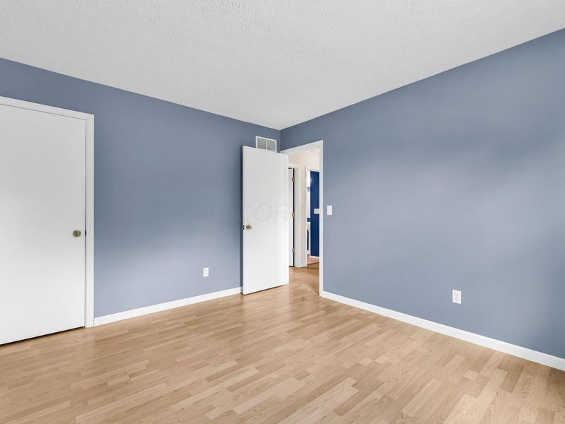 5869 Nike Drive , Hilliard, OH 43026 Photo 29