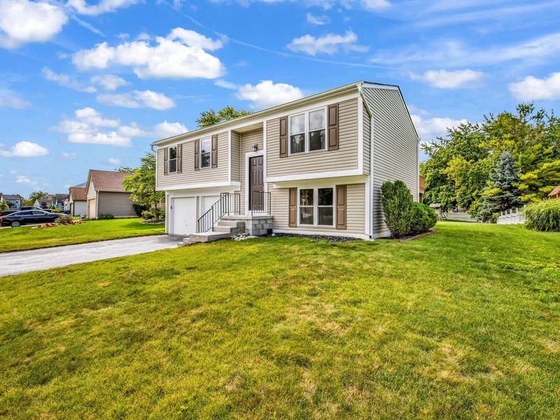 5869 Nike Drive , Hilliard, OH 43026 Photo 3